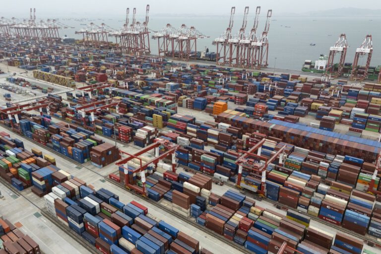 Us china trade talks enter day two in geneva