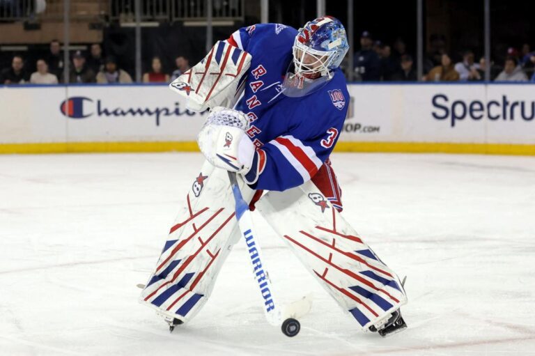Unlock $100 in Bonus Bets with a $10 Bet for Rangers vs. Blues!