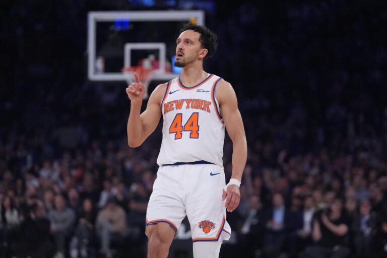 Score Big: Bet $5 and Unlock $200 in Bonus Bets for Knicks vs. Raptors