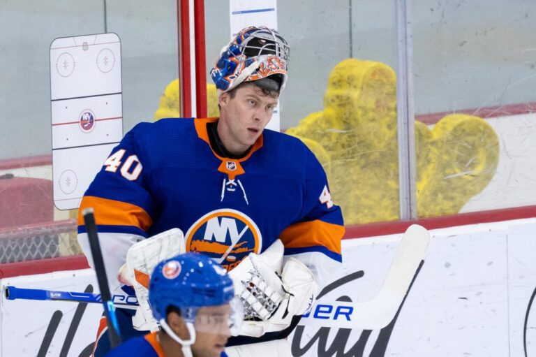 Islanders Clarify Semyon Varlamov’s Situation