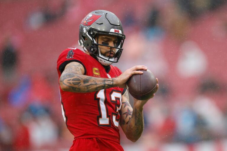 Mike Evans Signs $60 Million Deal with 49ers After Stellar Buccaneers Career