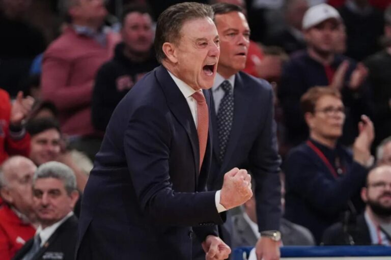 St. John’s Struggles Frustrate Rick Pitino