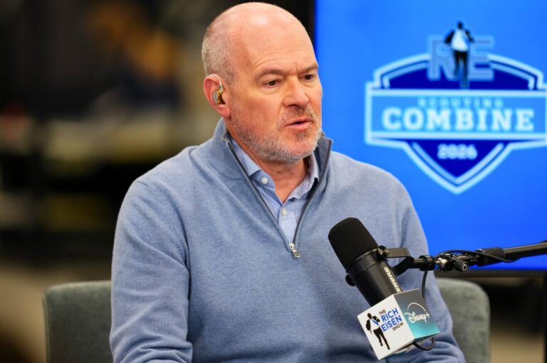 Rich Eisen Returns to Host ESPN’s SportsCenter in Bristol